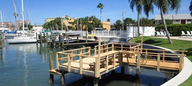 Wonderful fully furnished 2-bedroom condo in Clearwater Beach.