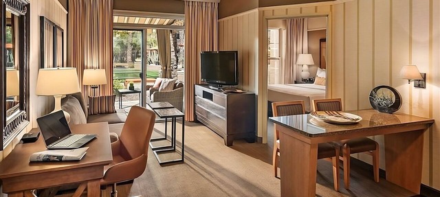 Your Gateway to Scottsdale's Wonders: Elegant Suites Await! Paws Friendly, Pool