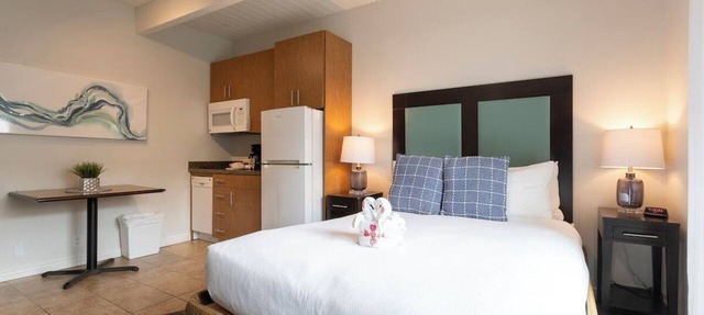 Your San Clemente Studio Escape! Swimming Pool w/Kitchen