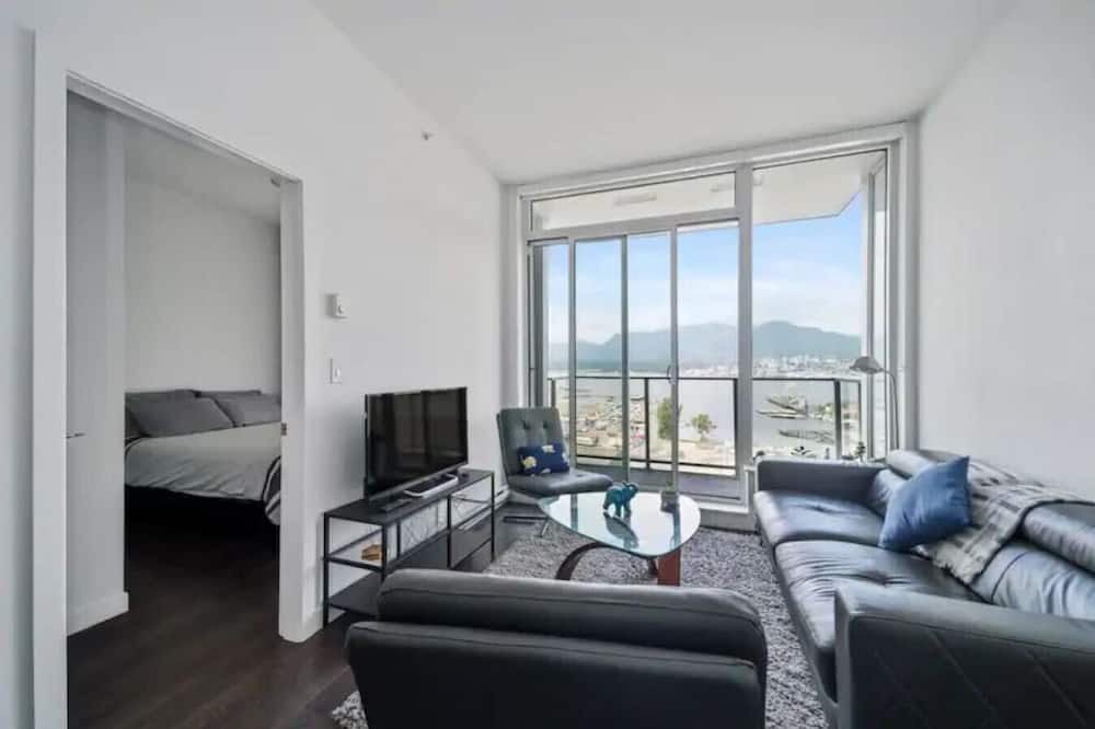 Bright and Modern One Bed Penthouse 1