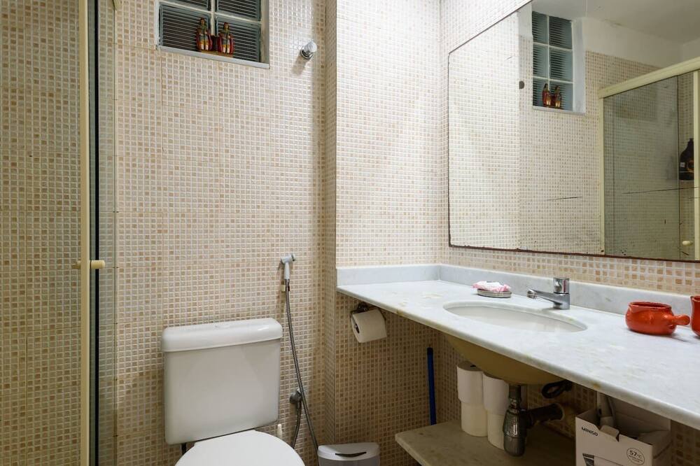 Apartment close to Ipanema Beach / Safe & excellent location 1