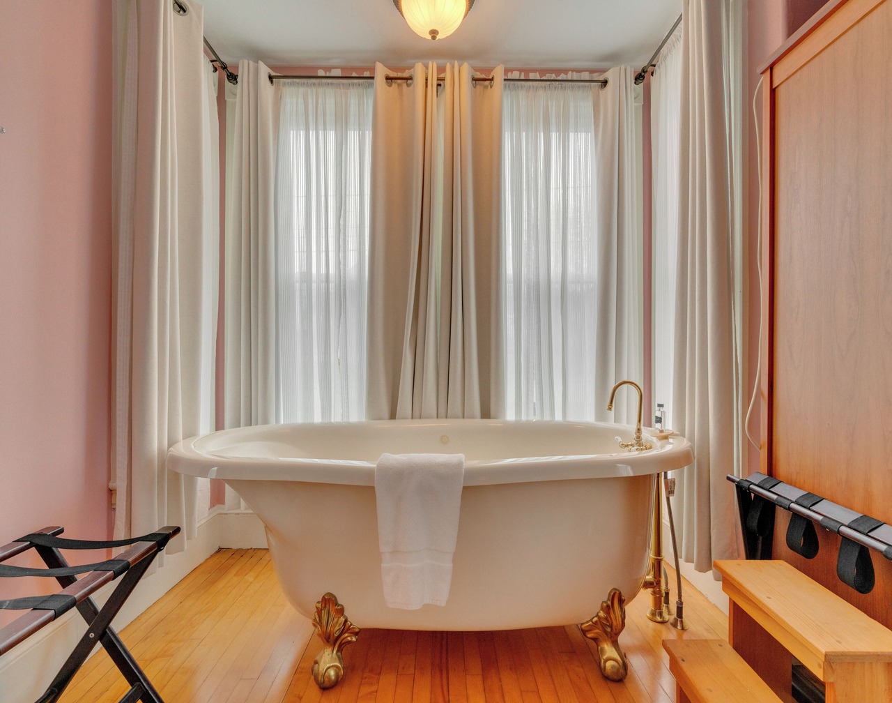 The James Place Inn B&B 1