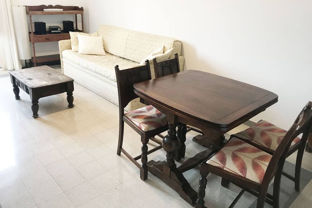 Rome Apartment Rentals Colosseum View - Roof Terrace with 2BR/2BATH Wi-Fi 1