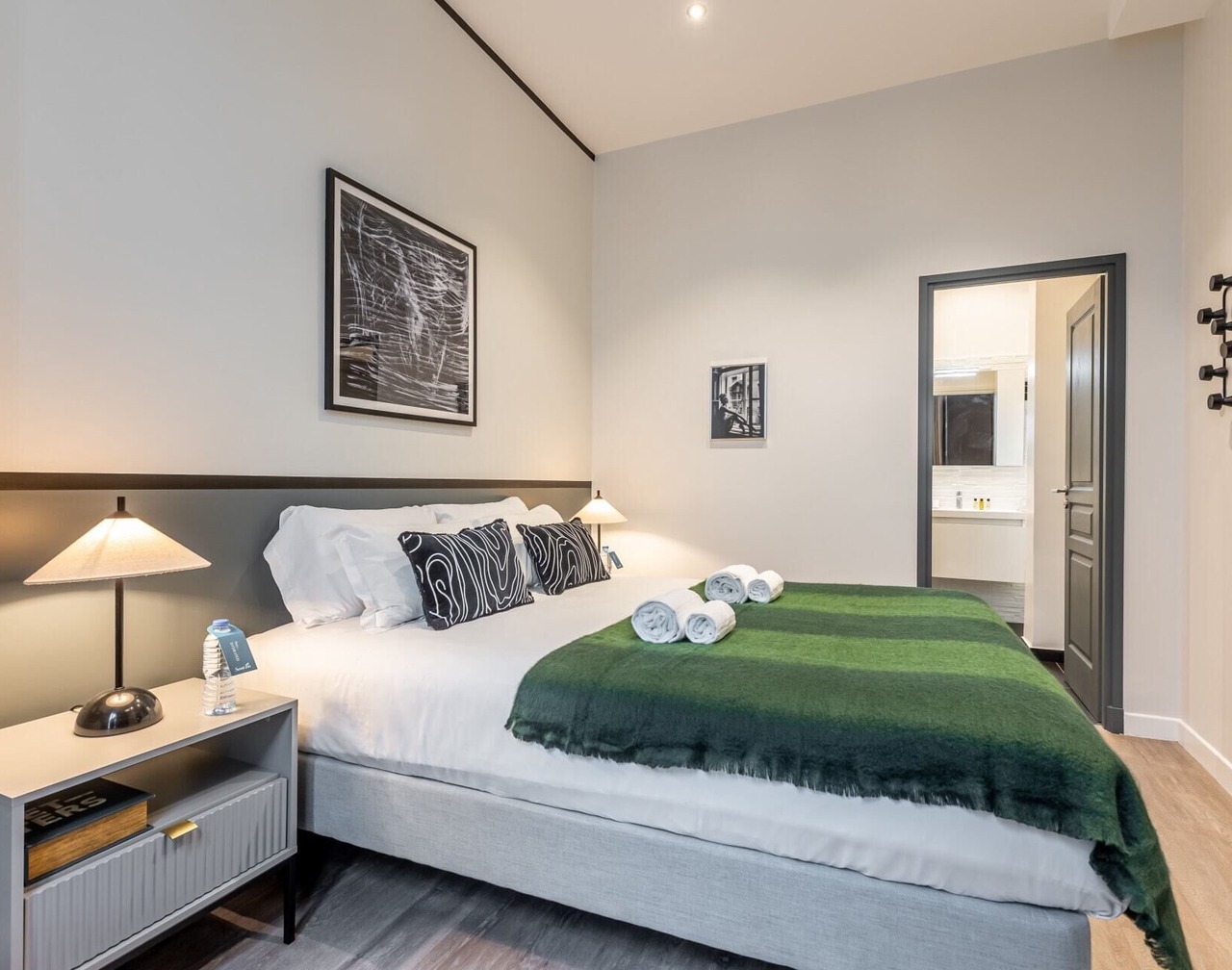 Sweett | Monsigny V - One Bedroom Apartment, Sleeps 3 1