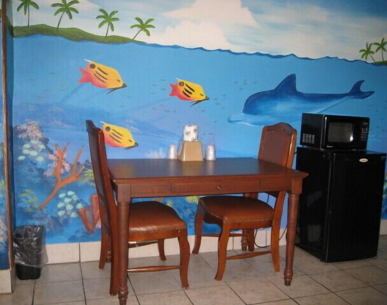 Economy Inn 1