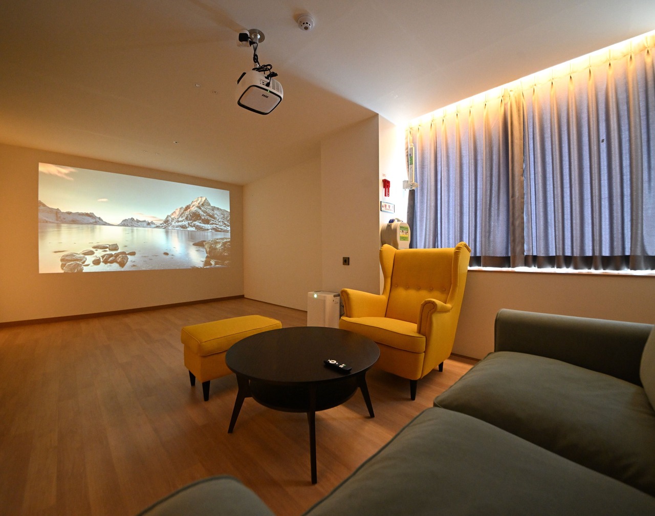 JungGam Hotel 1