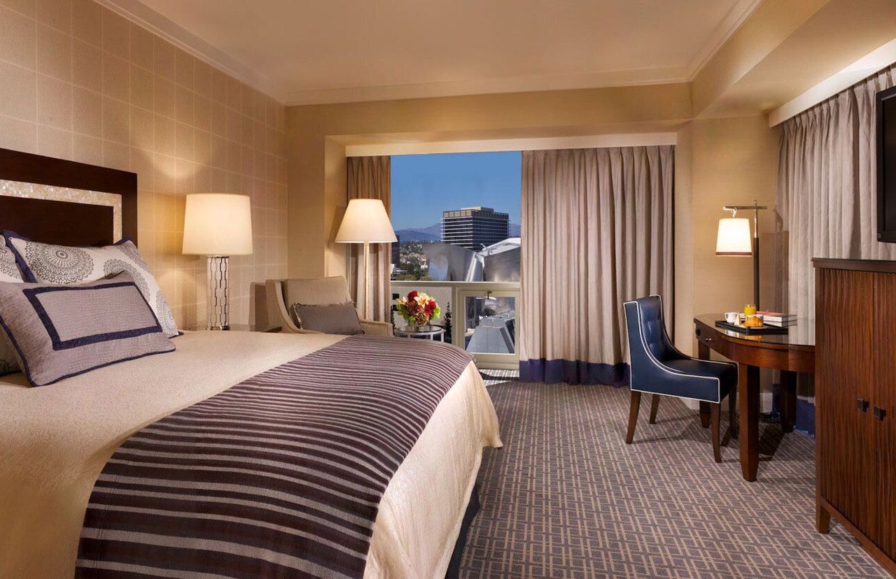 Omni Los Angeles Hotel at California Plaza 1