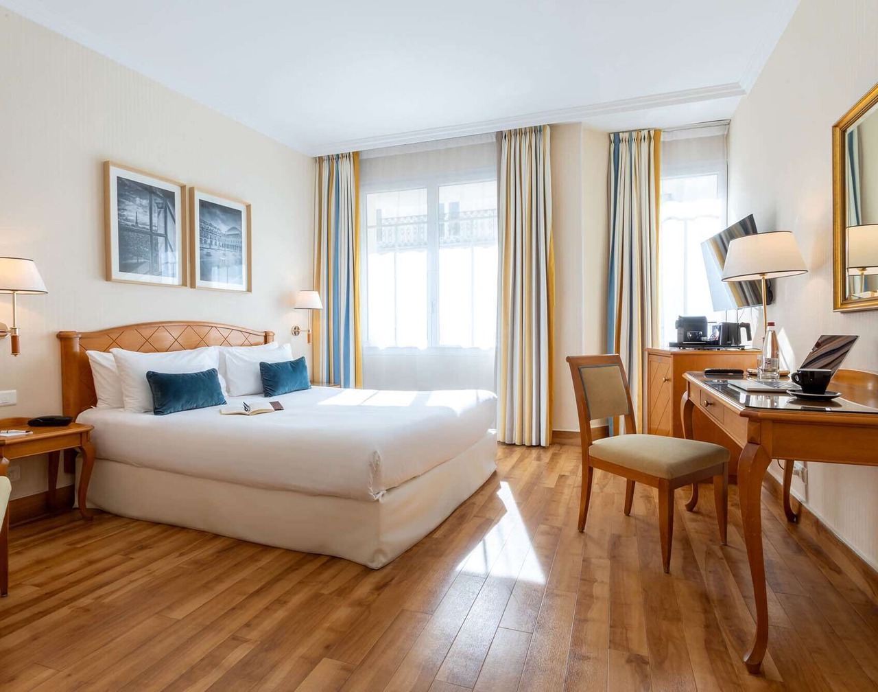 Hôtel Etats-Unis Opéra 1