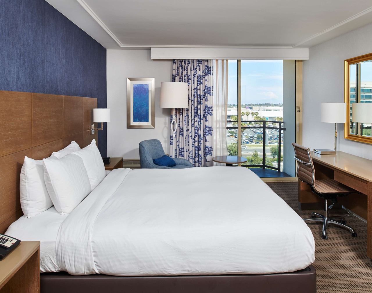 DoubleTree by Hilton Torrance - South Bay 1