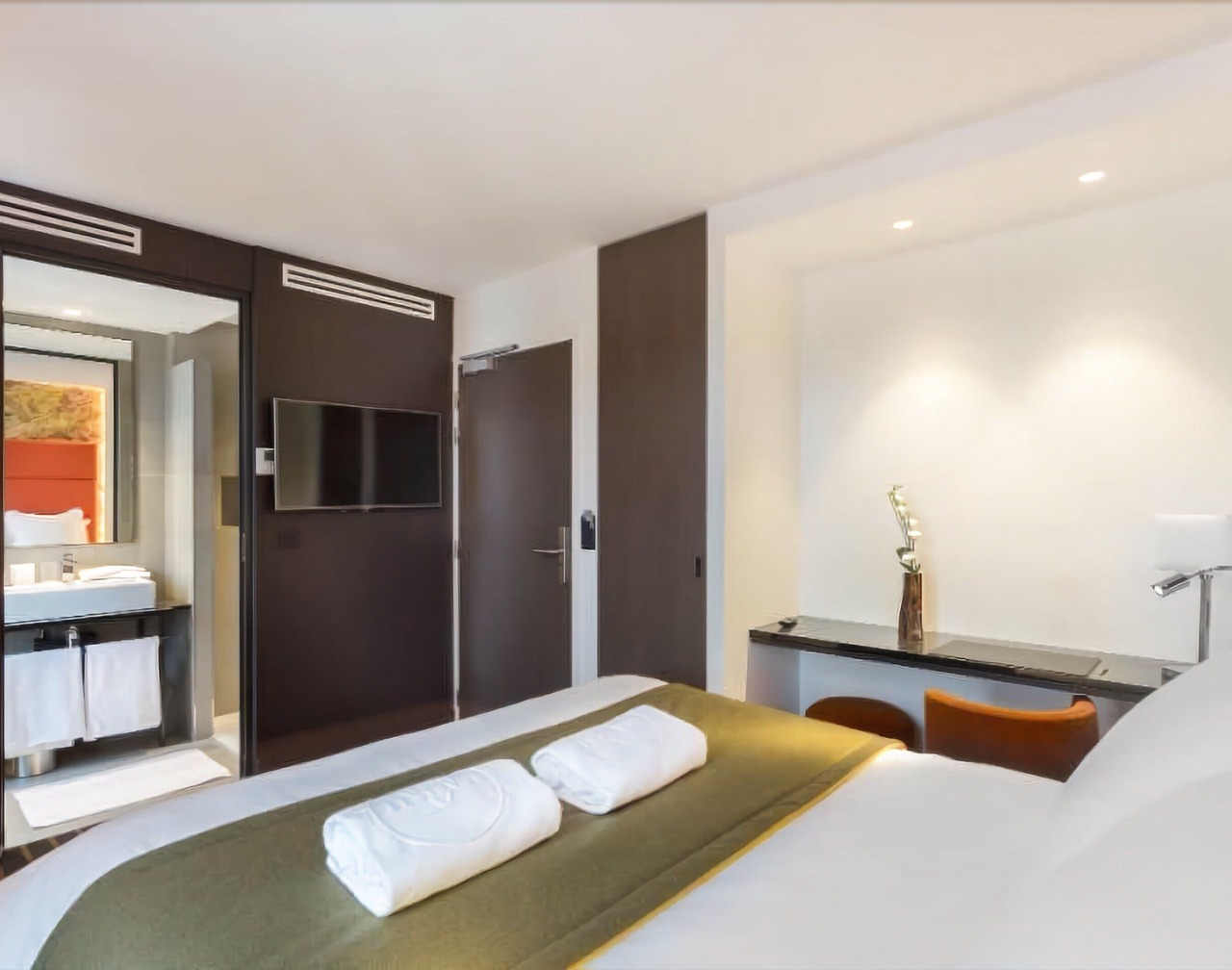 Hôtel Scarlett 1