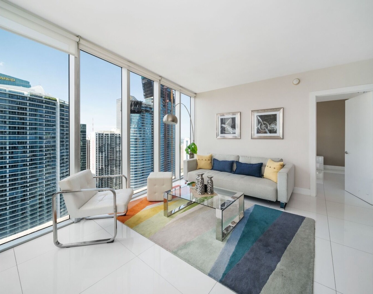 5-star HIGH floor corner hotel condo. City & Water Views. 2 bed & 2 full bath 1