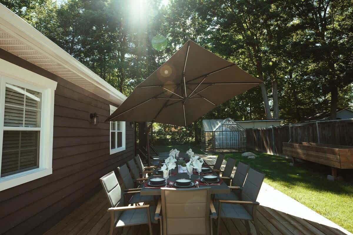 Beach House 5 Star Gem +Muskoka room + Yoga Studio 1