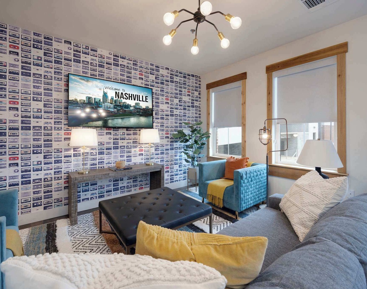 Historic 1865 Loft | Sleeps 8 | Pool|Mins to Gulch 1