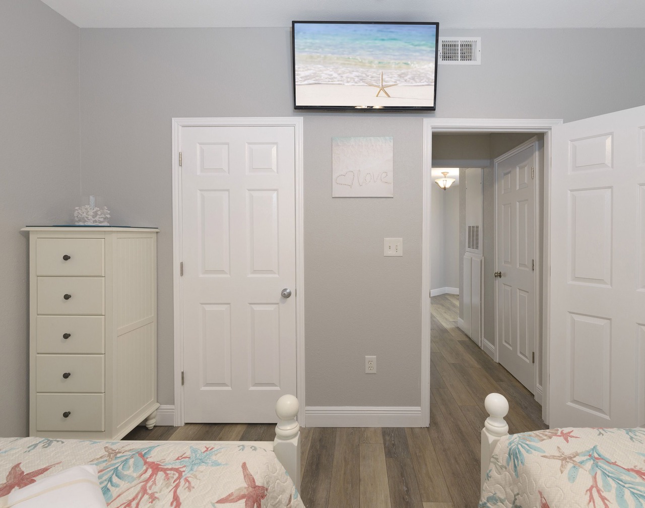 AVALON RESORT, LUXURY CUSTOM 2/2 BEACH THEMED CONDO, HEATED POOL, CLOSE TO BEACH 1