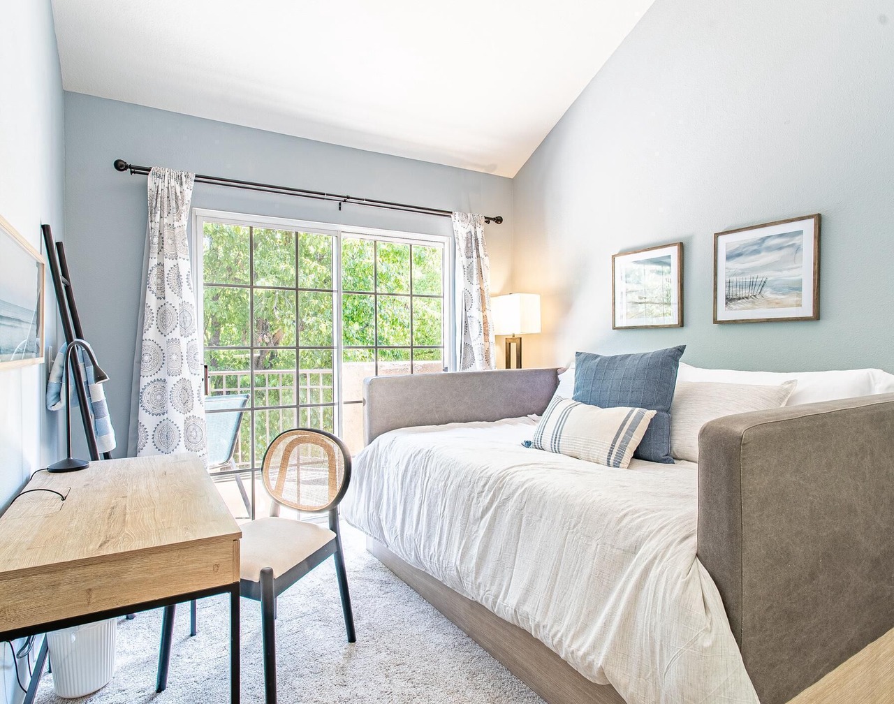 Quiet, City Center Condo - 1 Mile from Hospital 1