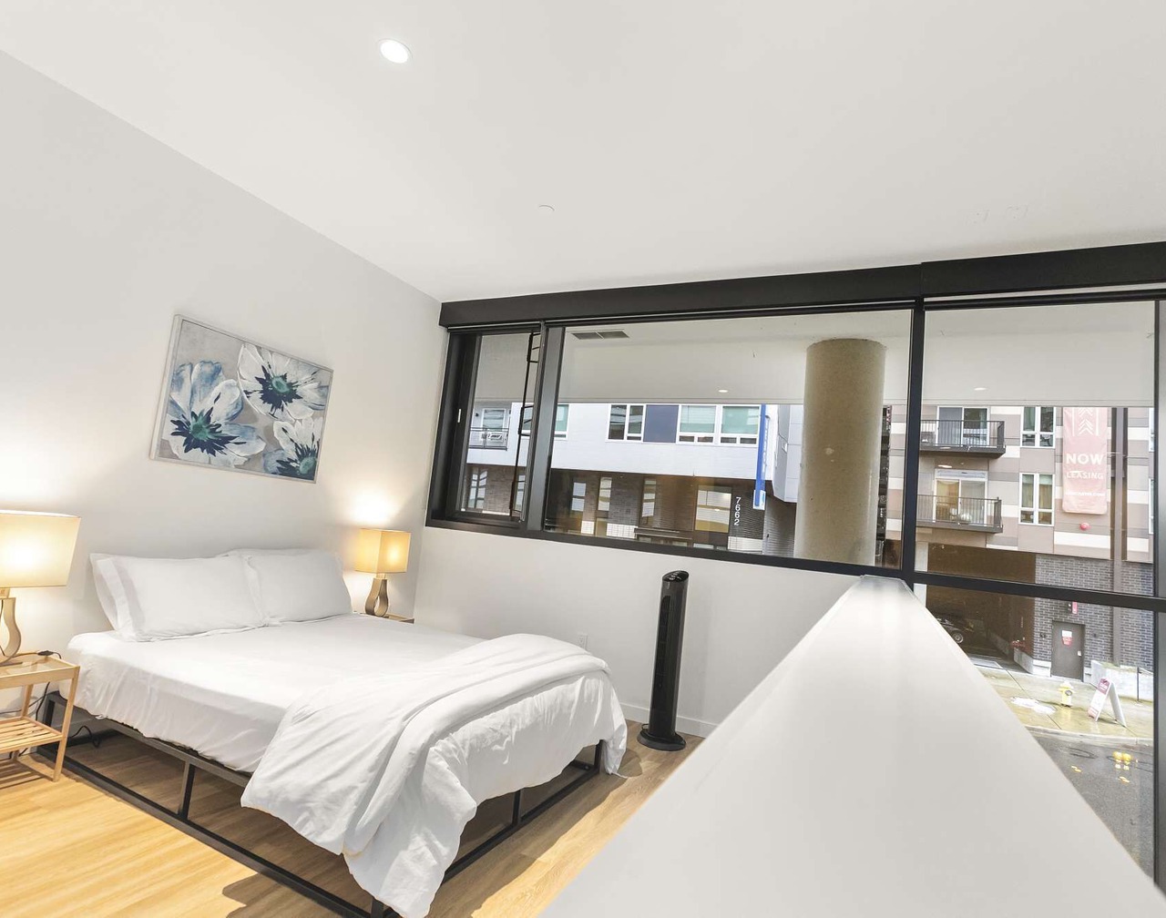 Elegant design meets optimal location amid the natural beauty of Downtown Redmond. 1
