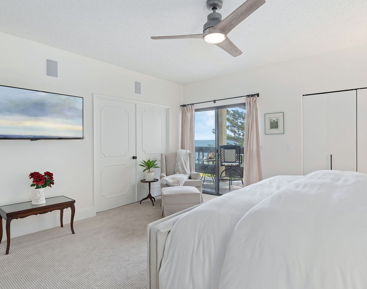 Luxury Beachfront Condo with Remarkable Ocean Views! 1