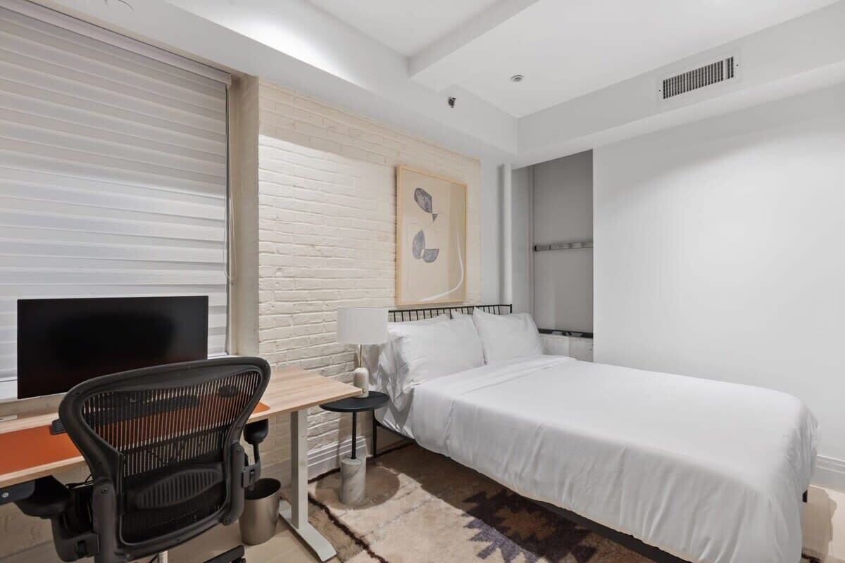 RoveTravel | Highland Place II | Luxe NoMad Home 1