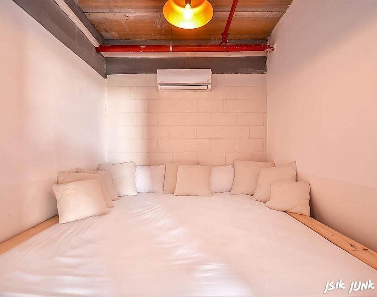 Roof Top Party place for upto 50 people, central Israel 1