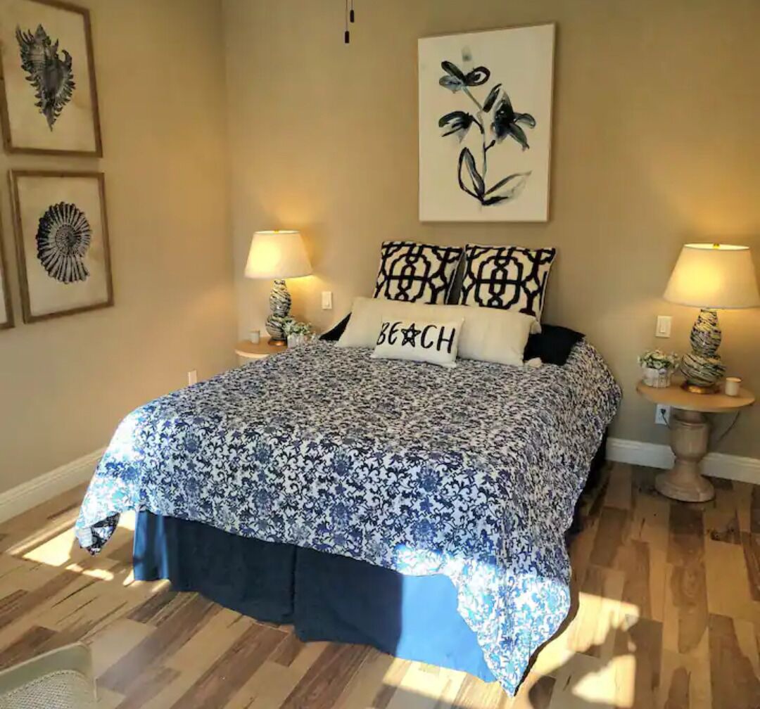 t Adorable- Entire Guest House: Pool, Hot Tub, Beautiful Fountain & Huge Patio! 1