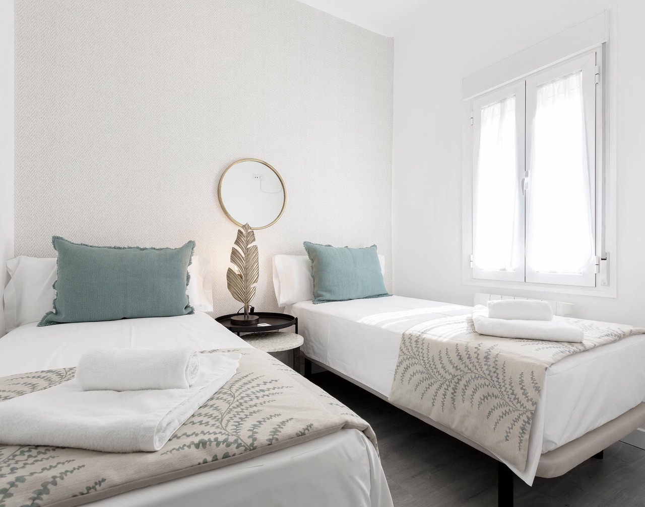 Genteel Home Modesto Lafuente 1