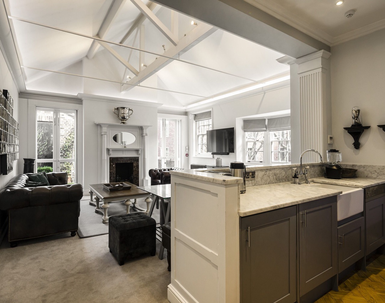 Stunning Mayfair Penthouse close to Selfridges 1