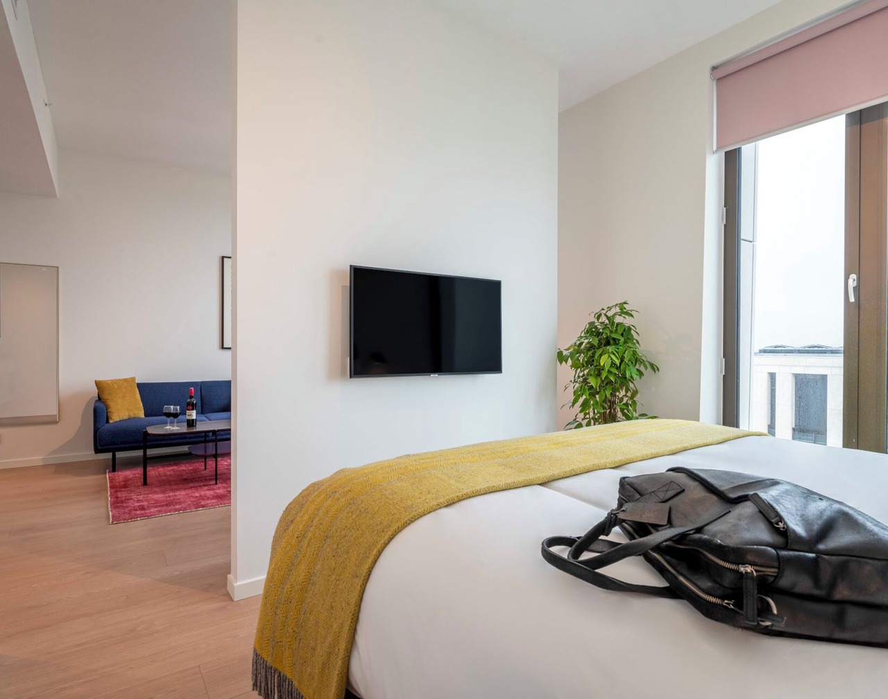 Bright, Modern Lodging: Fully-equipped Kitchen, Minutes' to Van Gogh Museum! 1
