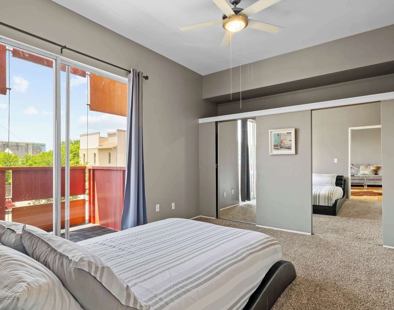 East Side Heights: Loft in the Vibrant East Austin 1