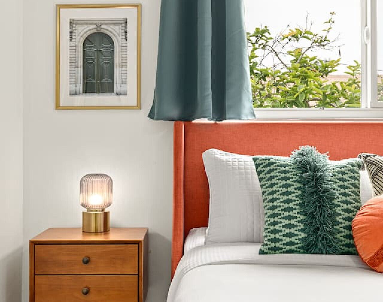 East Village Arts District, King Suite w/Sofa Bed 1
