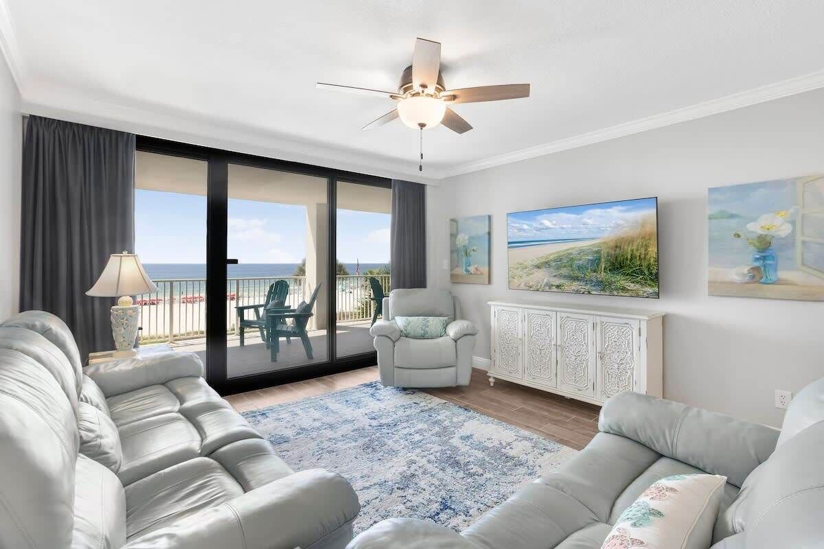 Windward Pointe 303, ideally located on 3rd floor 1