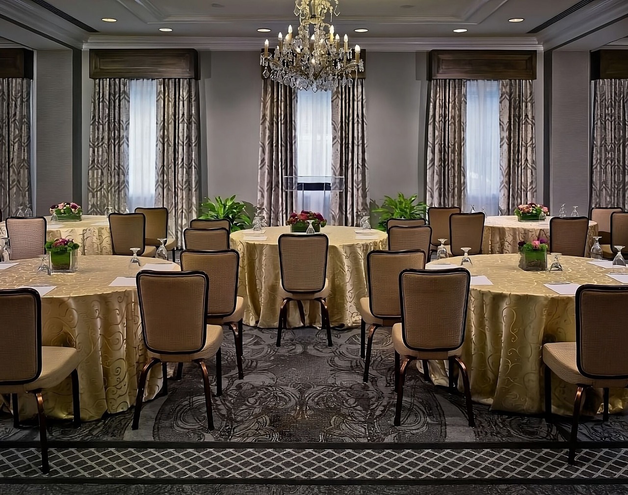 Discover Historic Homes in French Quarter! Pets Allowed, 4 onsite bars! 1