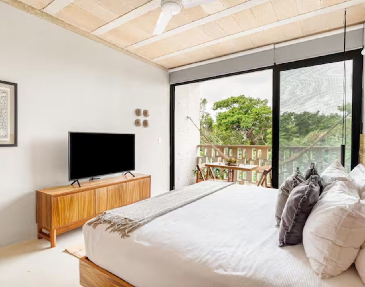 Centric - Loft With Pool 1