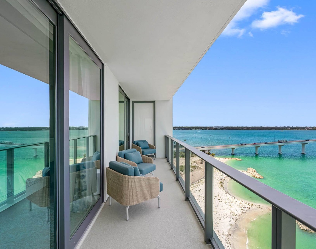 3-BR Residence @ JWM Clearwater Beach ~ Pool, Hot Tub, Spa, Fitness Center, FREE Activities ~ #1411 1
