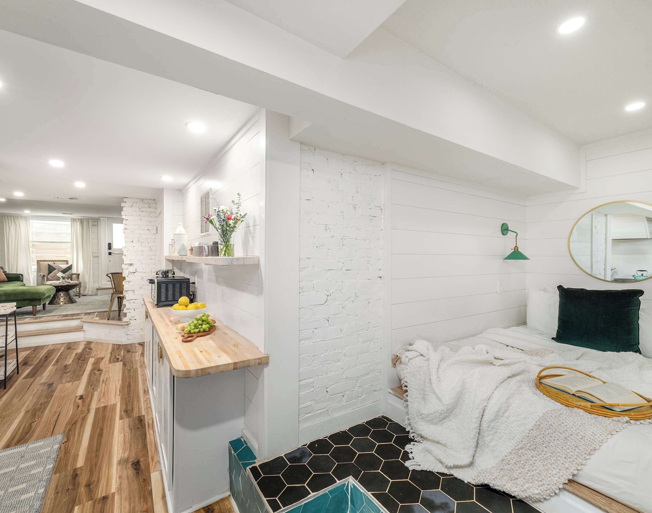Woody's Place 1