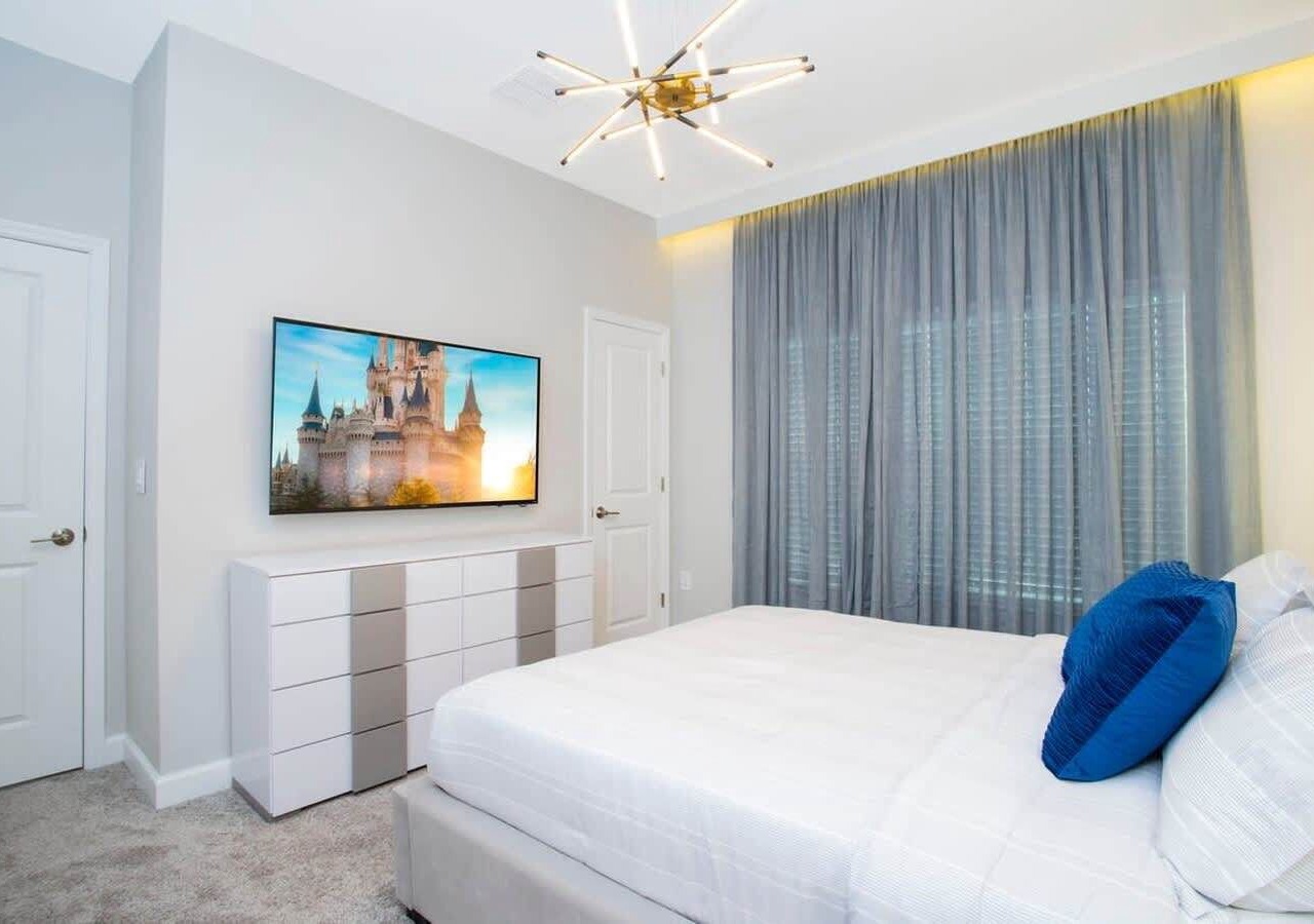 Fabulous 4Bedroom Pool Resort Close to Disney 4289 1