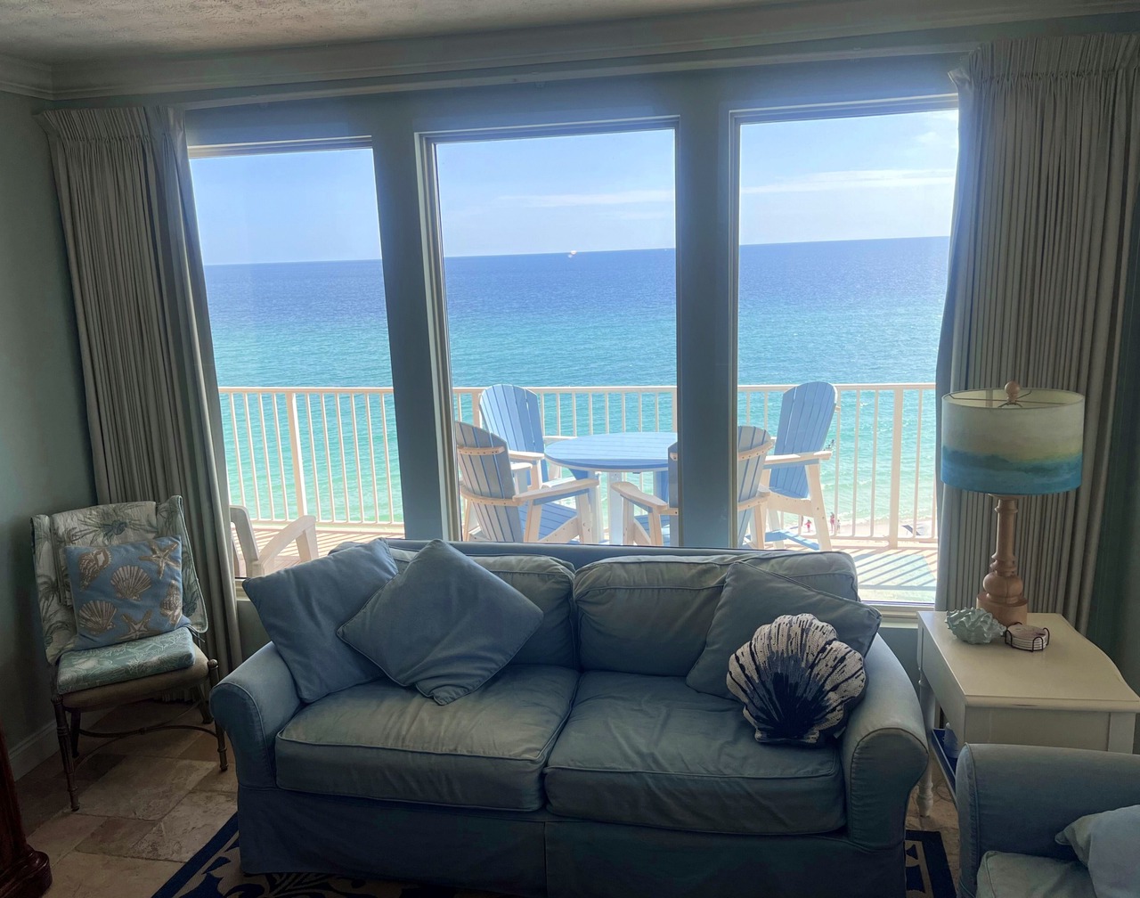Tina's Treasure Island Luxury Beach Condo-3BR 6th Flr-Free Beach Chairs/Umbrella 1