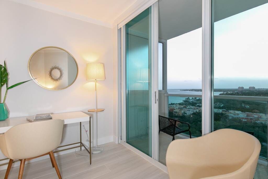 Balcony Studio with Bay Views | Coconut Grove 1