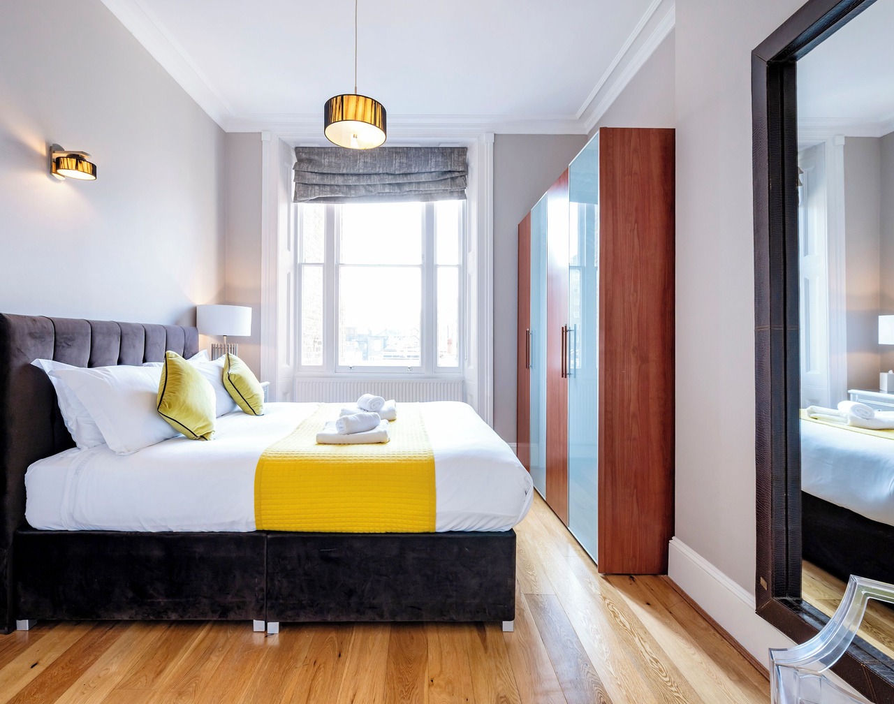 Elegant 3BR Apartment near Hyde Park, Central London 1