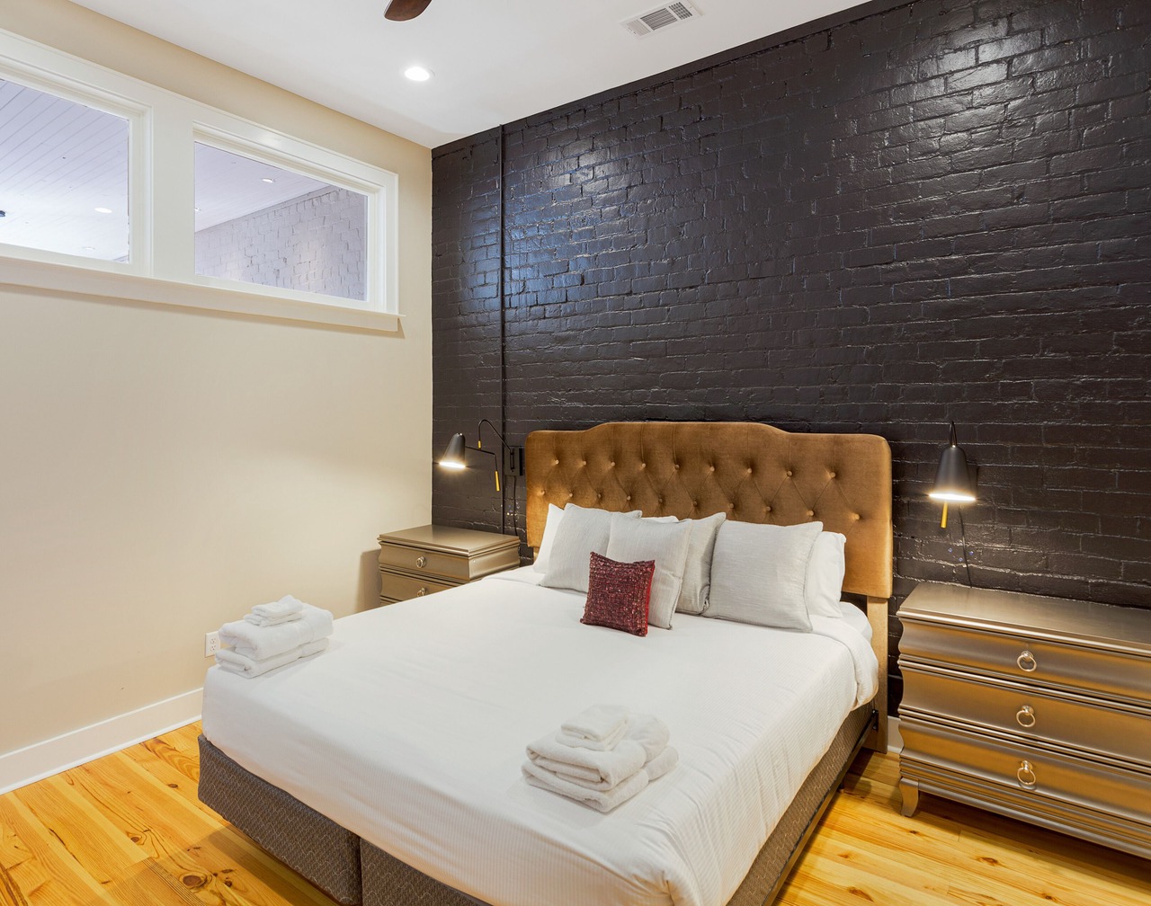 Stunning, Spacious, Stylish Loft off of Broughton Street by Lucky Savannah 1