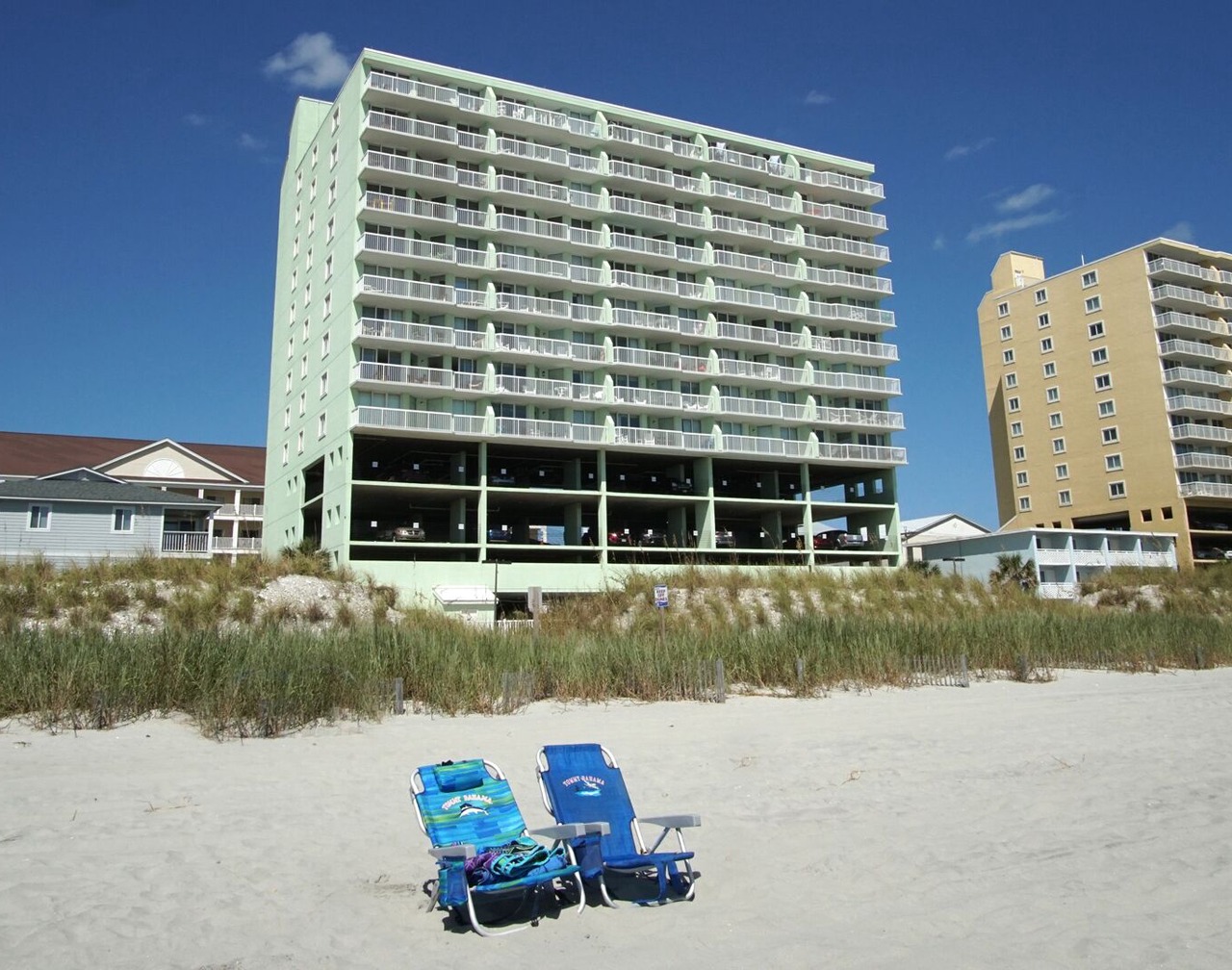 Charming oceanfront resort w/indoor & outdoor pools, lazy river, kids pools-perfect for family trips 1
