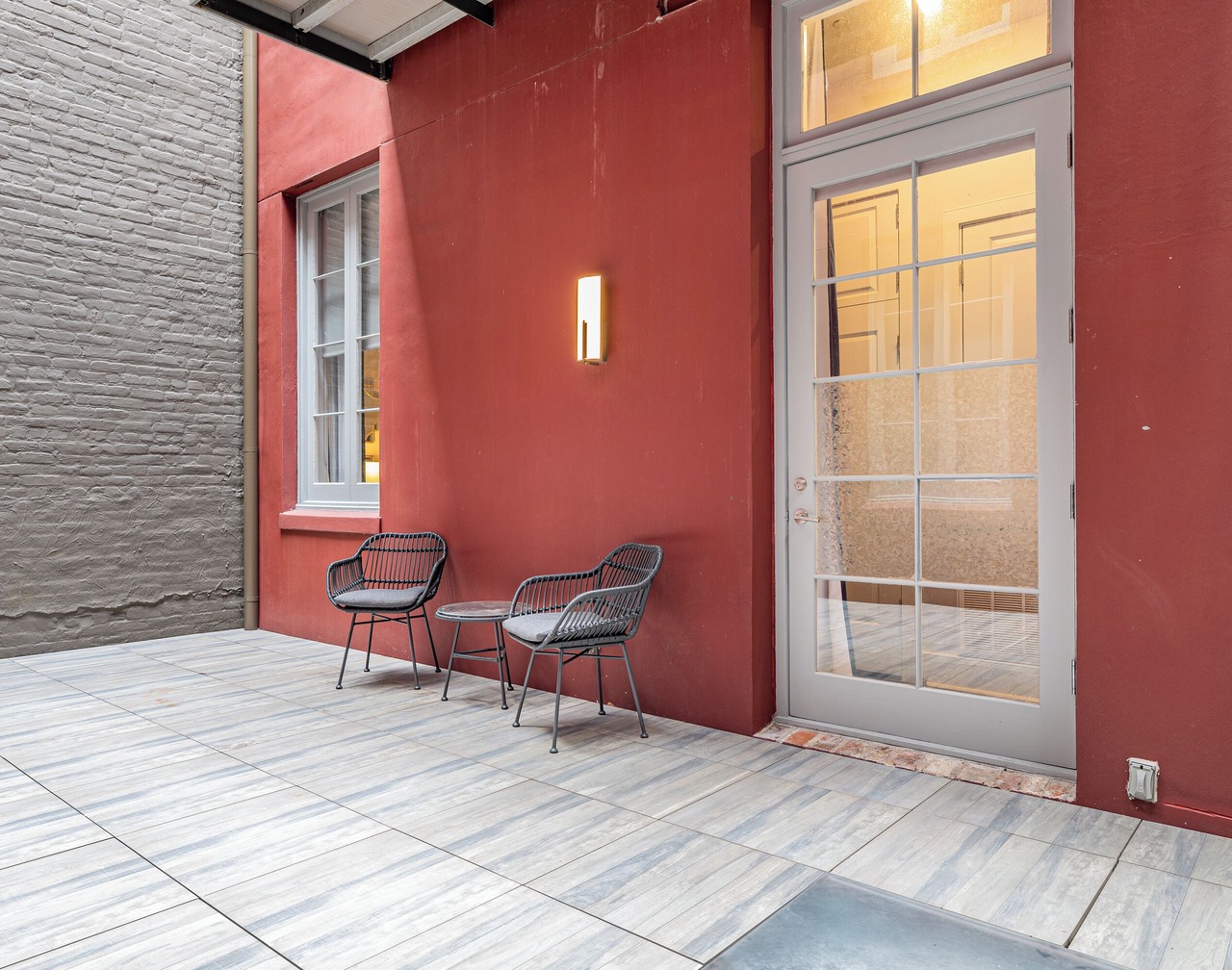⚜️ Perfect Downtown 1 Bedroom plus Queen Sleeper Sofa & Private Terrace ⚜️ - The Livingston 1