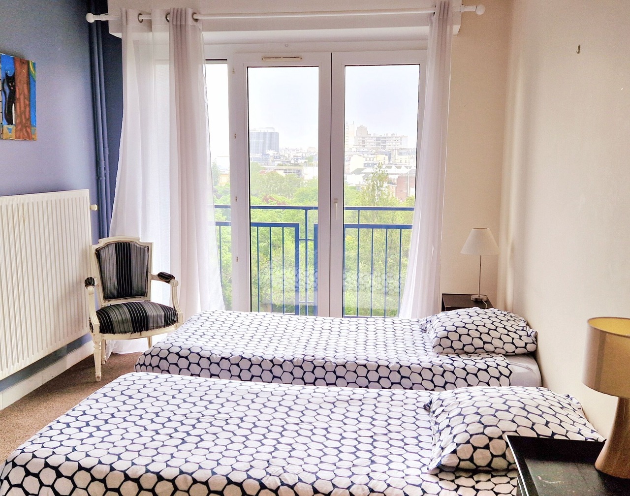 XL apartment for 6 + 3 Bedrooms, 2 BR with a view on PARIS 1