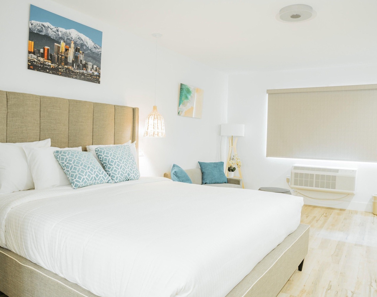 SKS - Superior Room, 1 King Bed with Sofa bed, Non Smoking 1