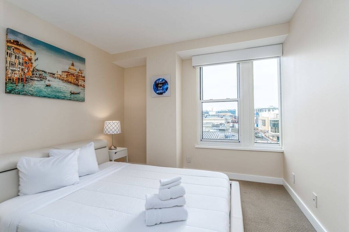 2 BR Fully Furnished Apartment at Penn Quarters - Surrounded by Best Restaurants in Town 1
