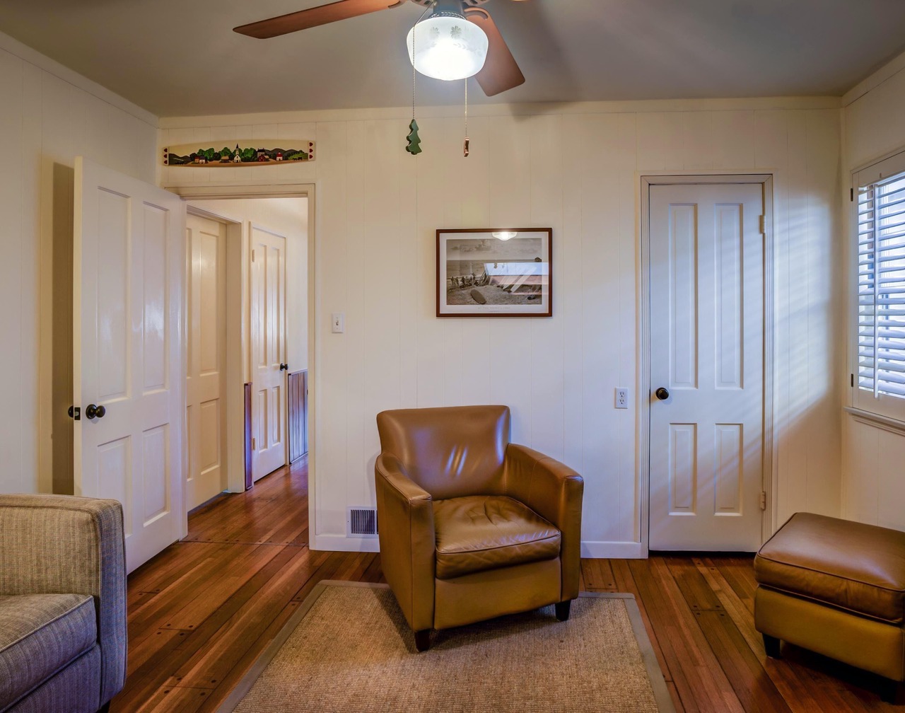 Gas Lamp Section Beach Cottage 1