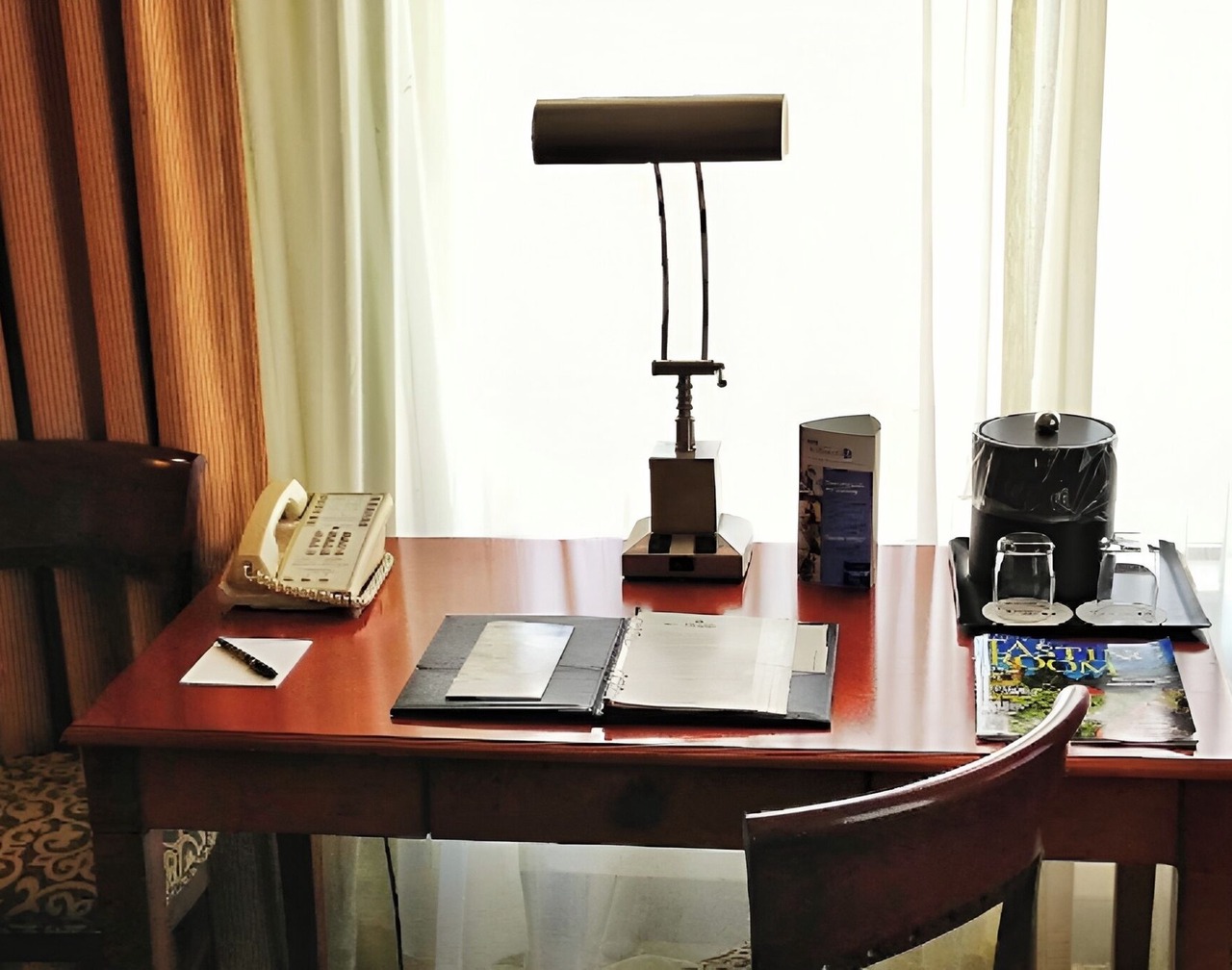 One Room | Two Queen Beds | Breakfast Included 1