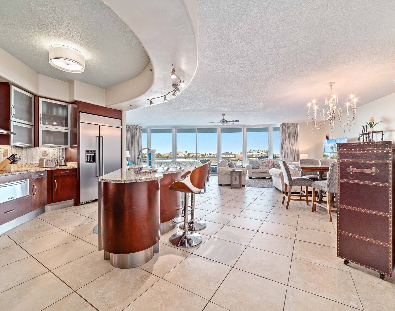 Bella Luna 205 | Beach Access + Pools, Hot Tub & Fitness 1