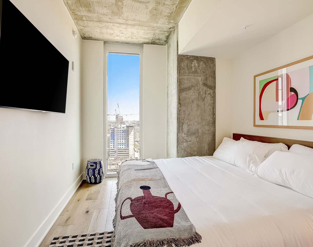 Natiivo Austin 23rd flr condo - skyline-view balcony - luxe rooftop pool & gym 1