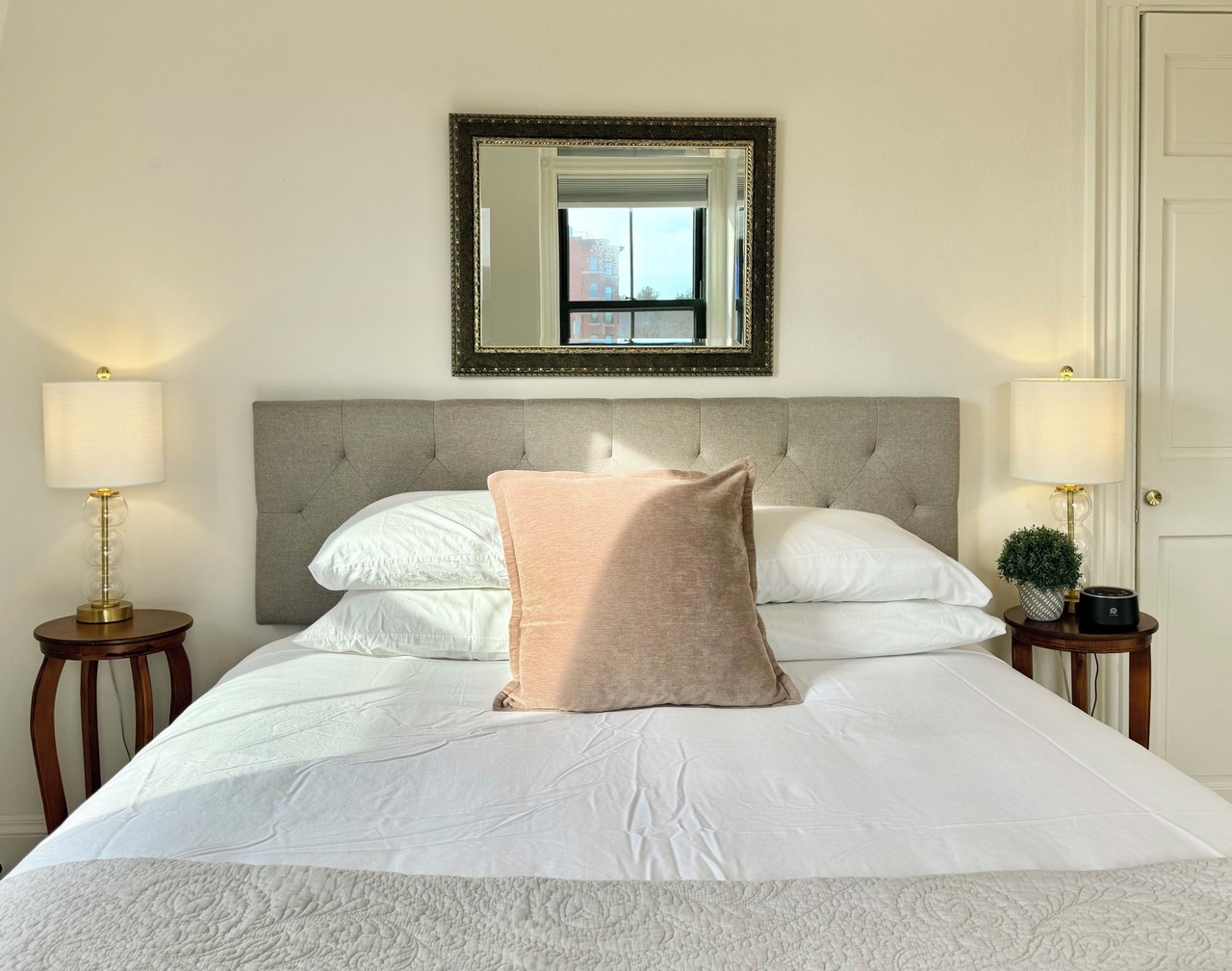 Morrill Mansion Inn | 5 | Self Check In | Parking 1