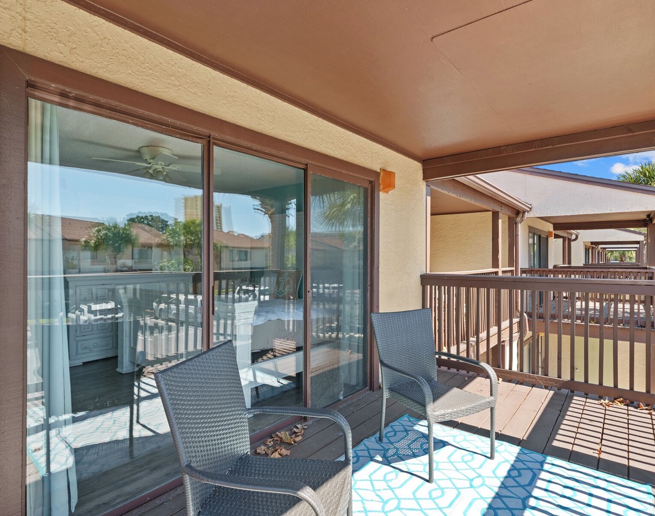 3 Pools {1 Heated!}, Hot Tub, Fitness Facility, Dog Friendly, Park @ Your Door 1